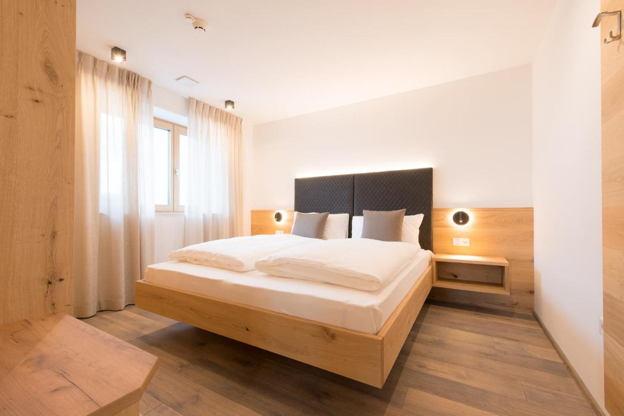 Residence Pitzinger Фалцес Екстериор снимка