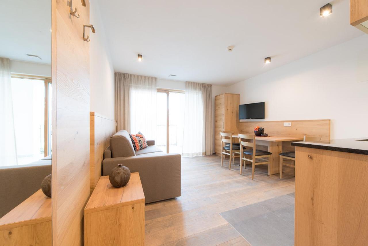 Residence Pitzinger Фалцес Екстериор снимка